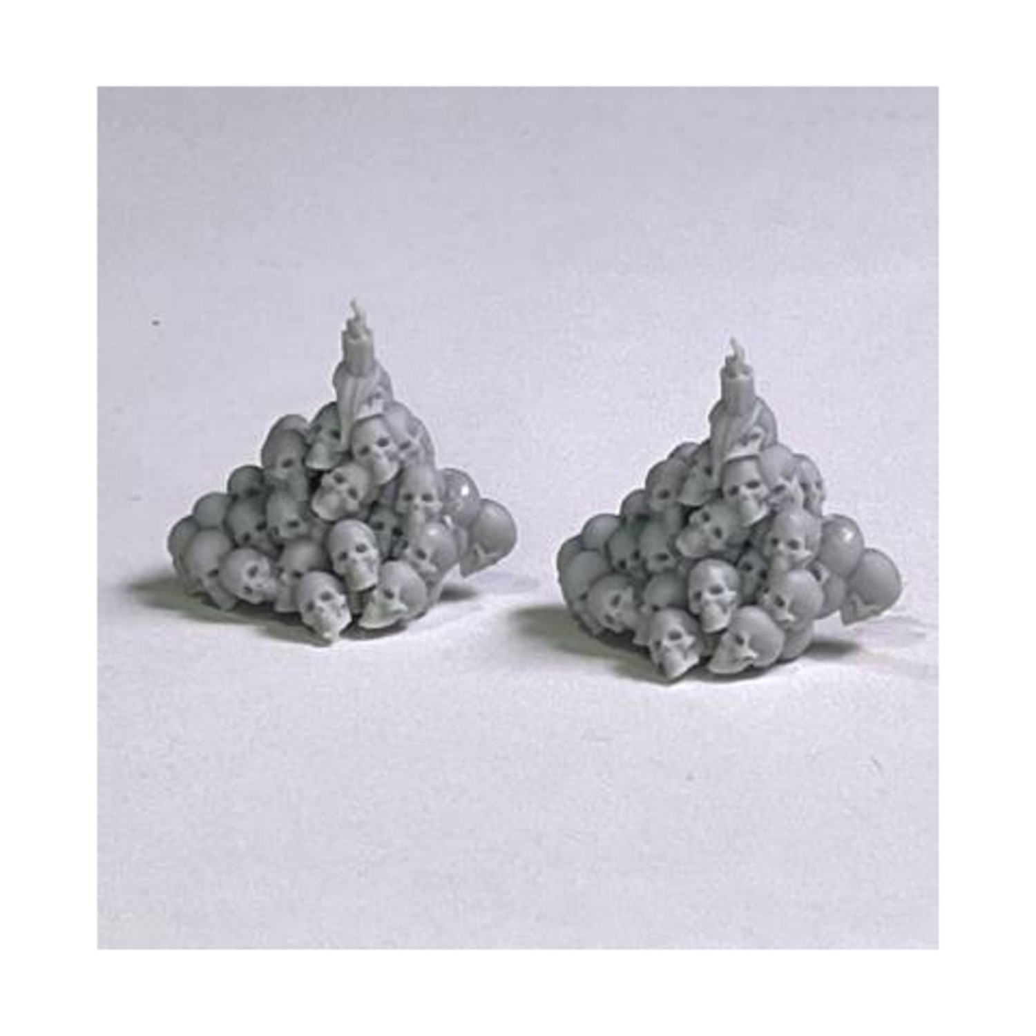 MBA Grimdark Sci-Fi Terrain 32mm Pile of Skulls with Candle (2) New