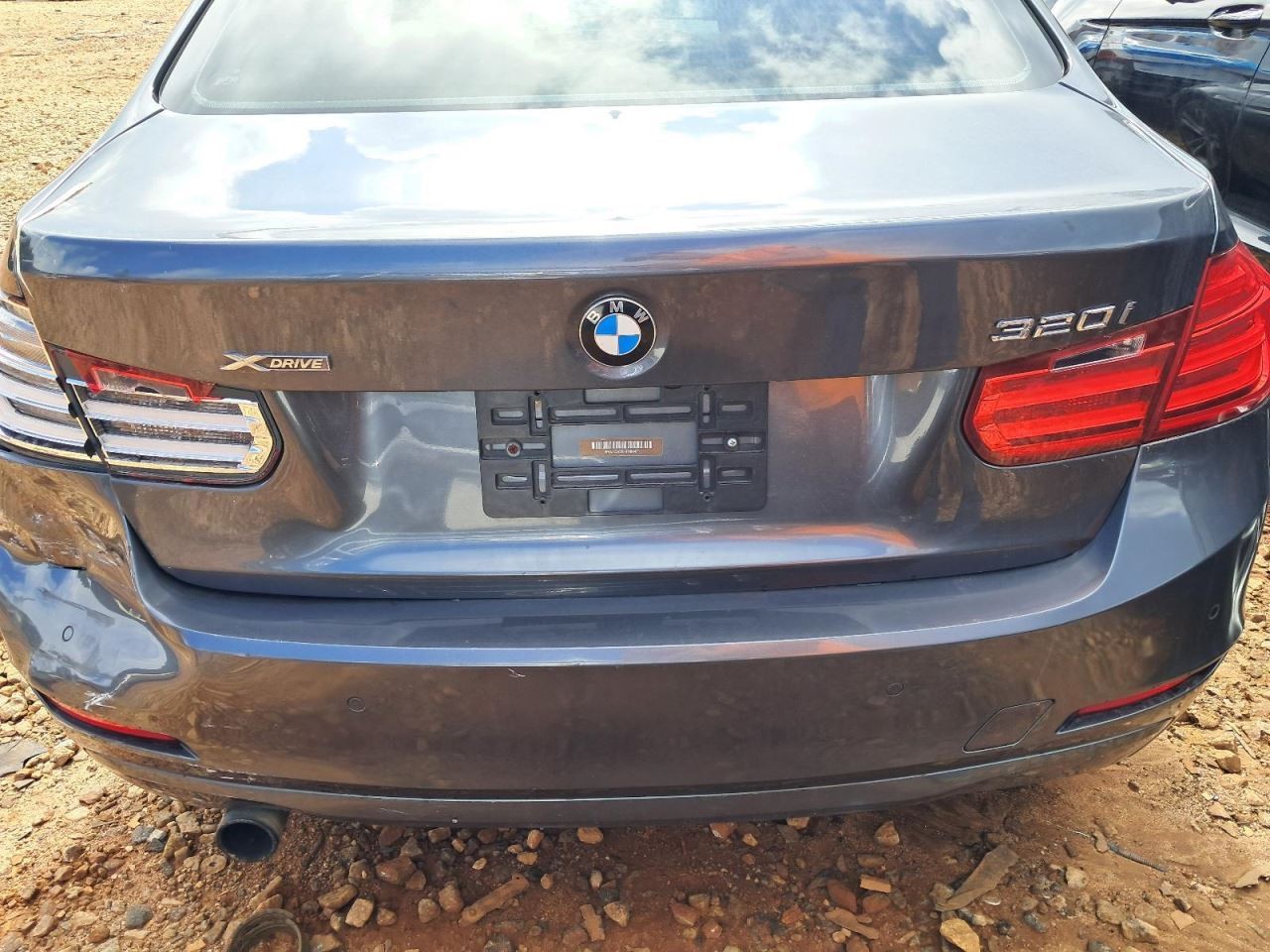 320I 2014 Glove Box 4816732
