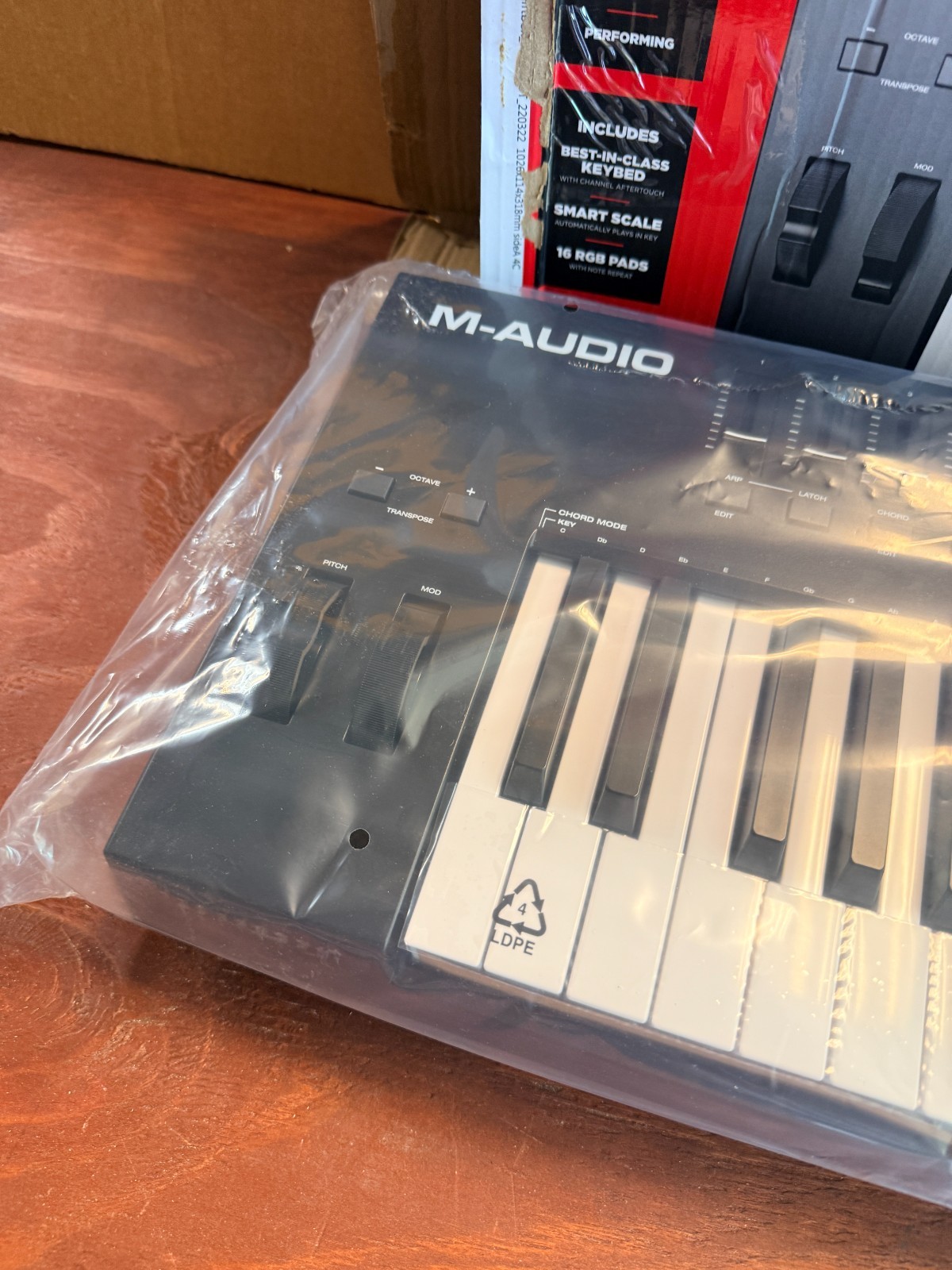 M-Audio Oxygen Pro 61-Key USB Midi Controller Keyboard with 16 Pads NEW *READ*