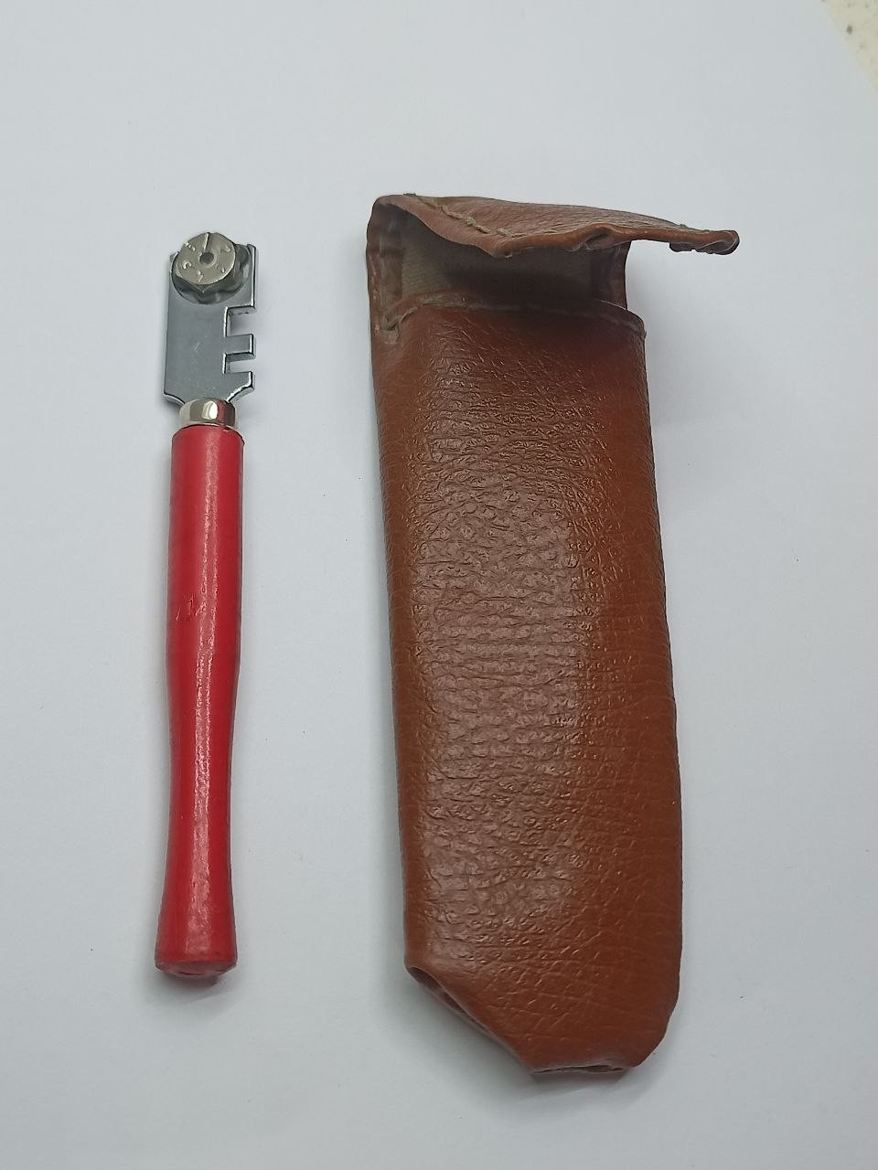 Glass Knife. Glass Cutter Factory Seal Six replaceable rollers New Never used