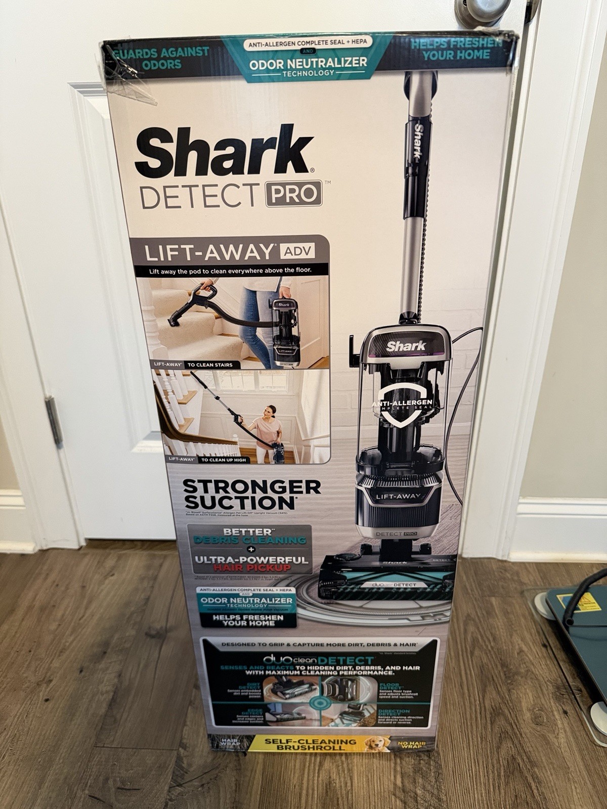 Shark Detect Pro Lift-Away Vacuum ADV LA800 Pet Odor Neutralizer *Brand New*