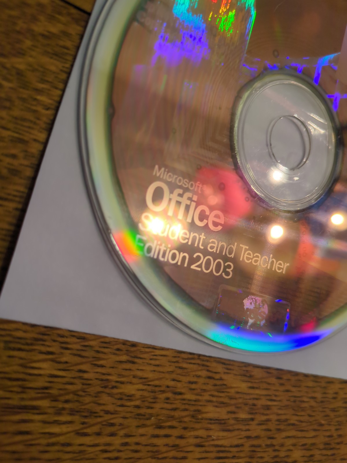 Microsoft Office Student and Teacher Edition 2003 NO CODE windows disc only