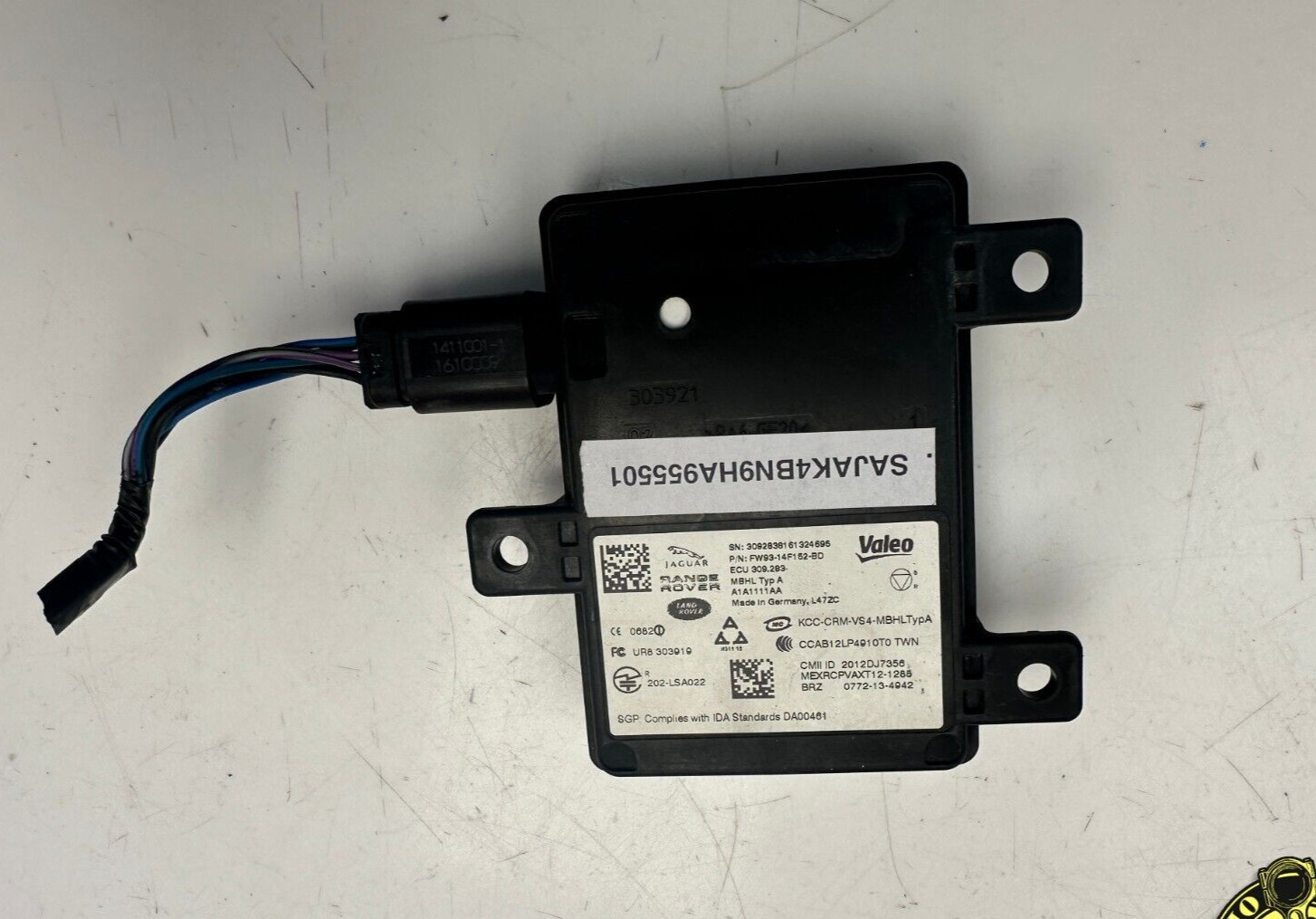 2016-2020 JAGUAR XE XF F-PACE REAR LEFT / RIGHT BLIND SPOT SENSOR CONTROL MODULE