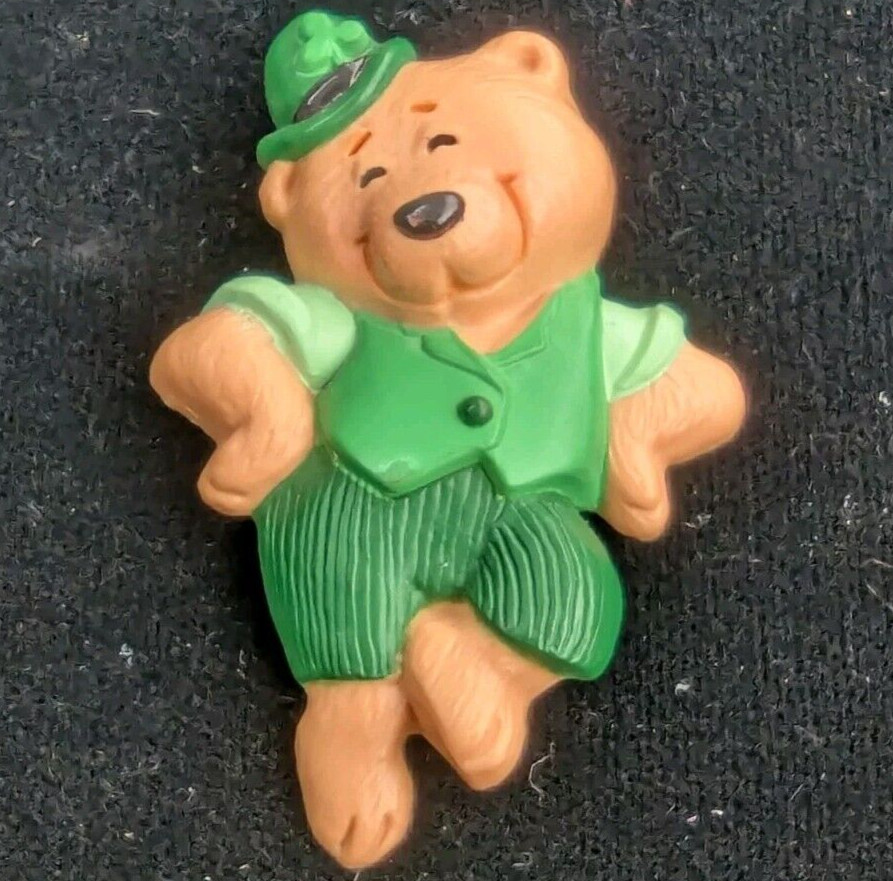 Vintage 1986 Hallmark St Patrick's Day Leprechaun Bear Plastic Brooch/ Pin 2"