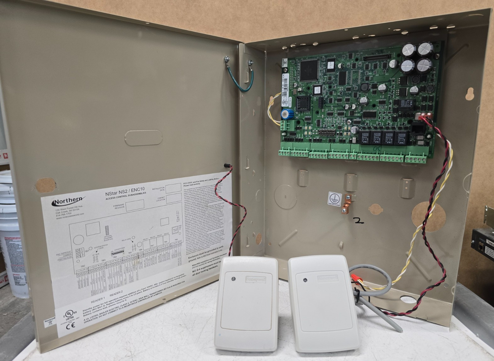 Northern Honeywell NStar NS2 / ENC10 Access Control Panel w/Enclosure-Free S/H