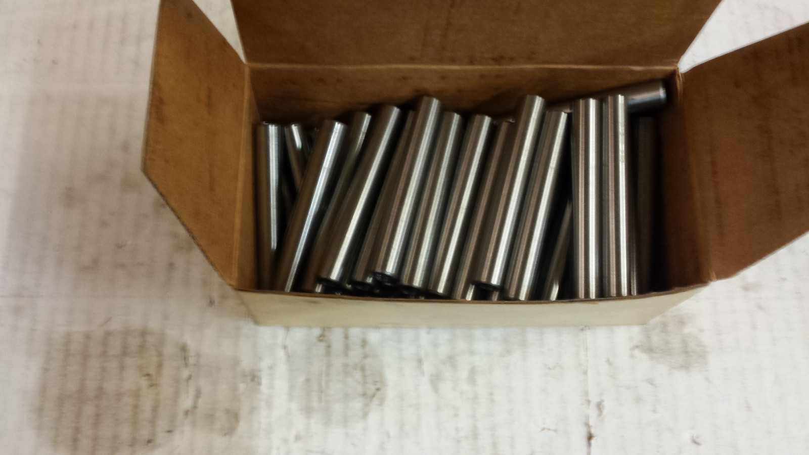 BOX OF 50 GUIDE LINERS .3115 I.D. .439 O.D. 3.062 LENGTH U.S.A. MADE 29-5001T