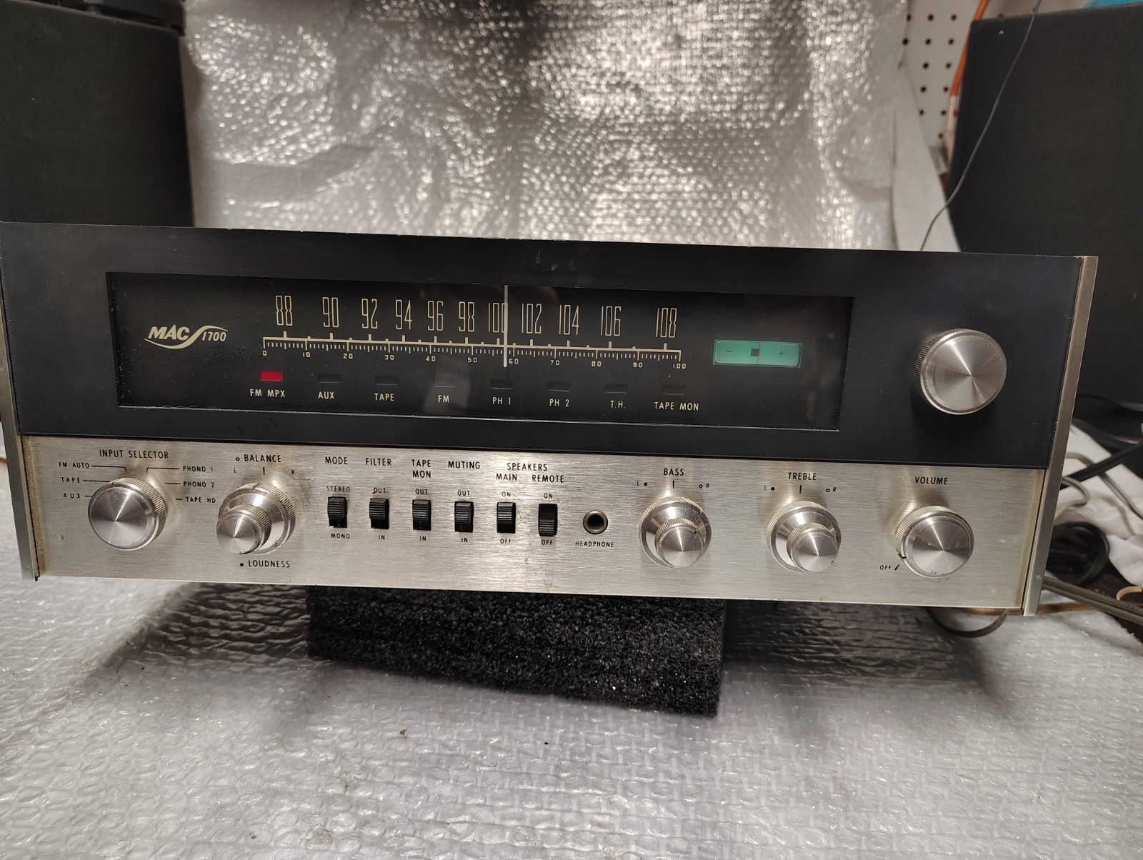 McIntosh MAC 1700 Receiver