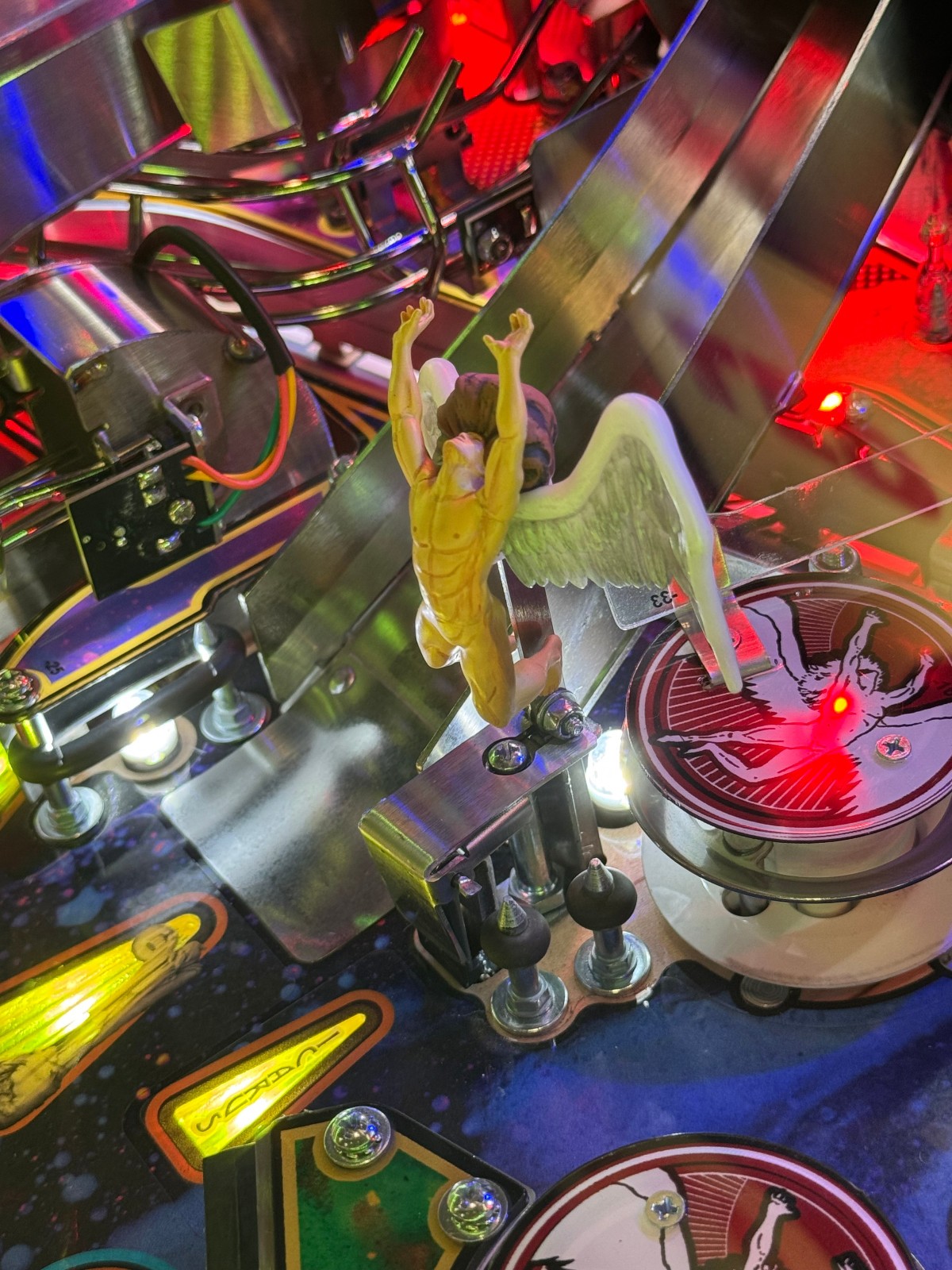 Stern LED ZEPPELIN-PREMIUM pinball: Expression Speaker Lighting, Topper, Hermit