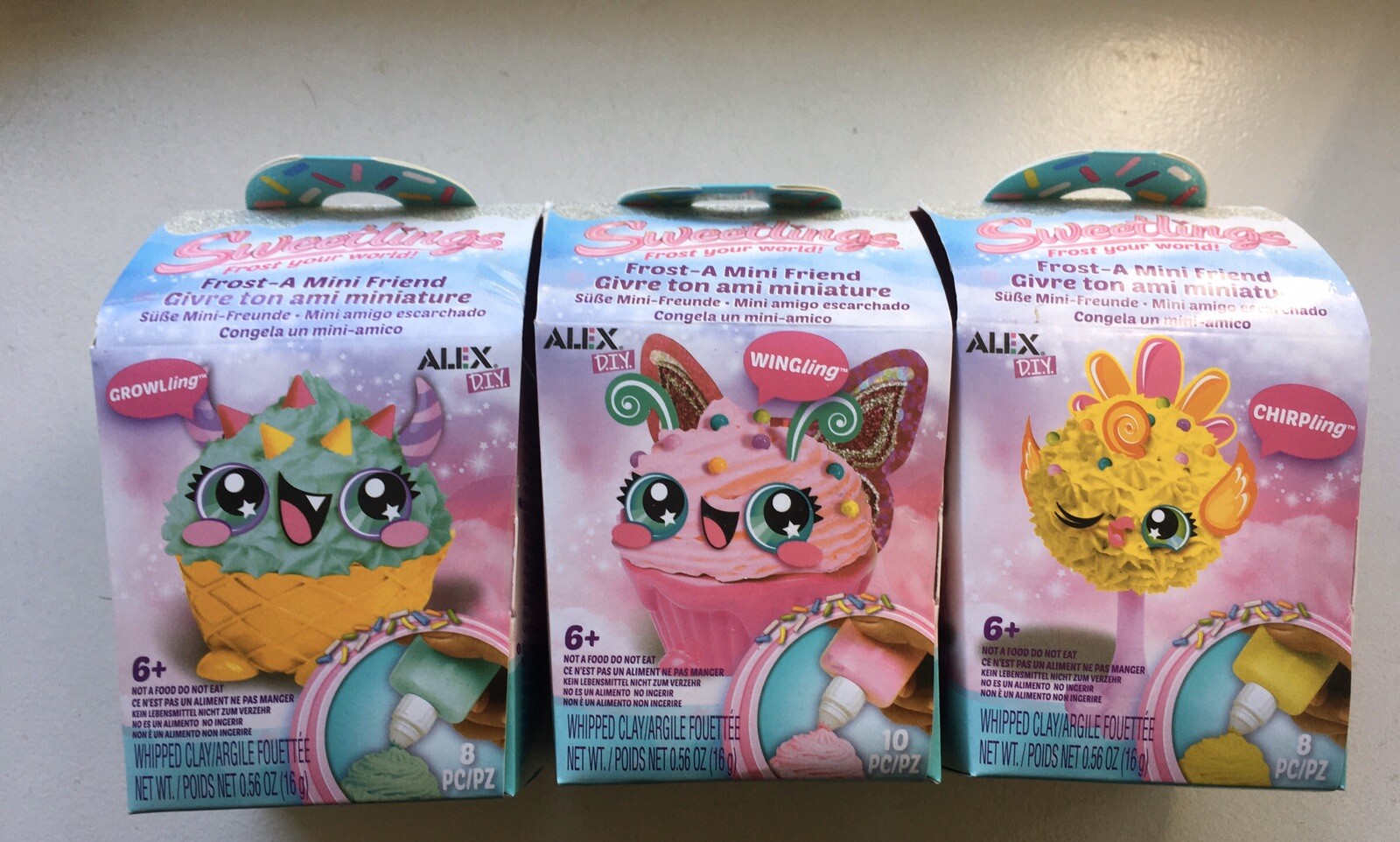 Sweetlings Frost Your World Her Majestling Frost-A Friend (3) GROWL WING CHIRP