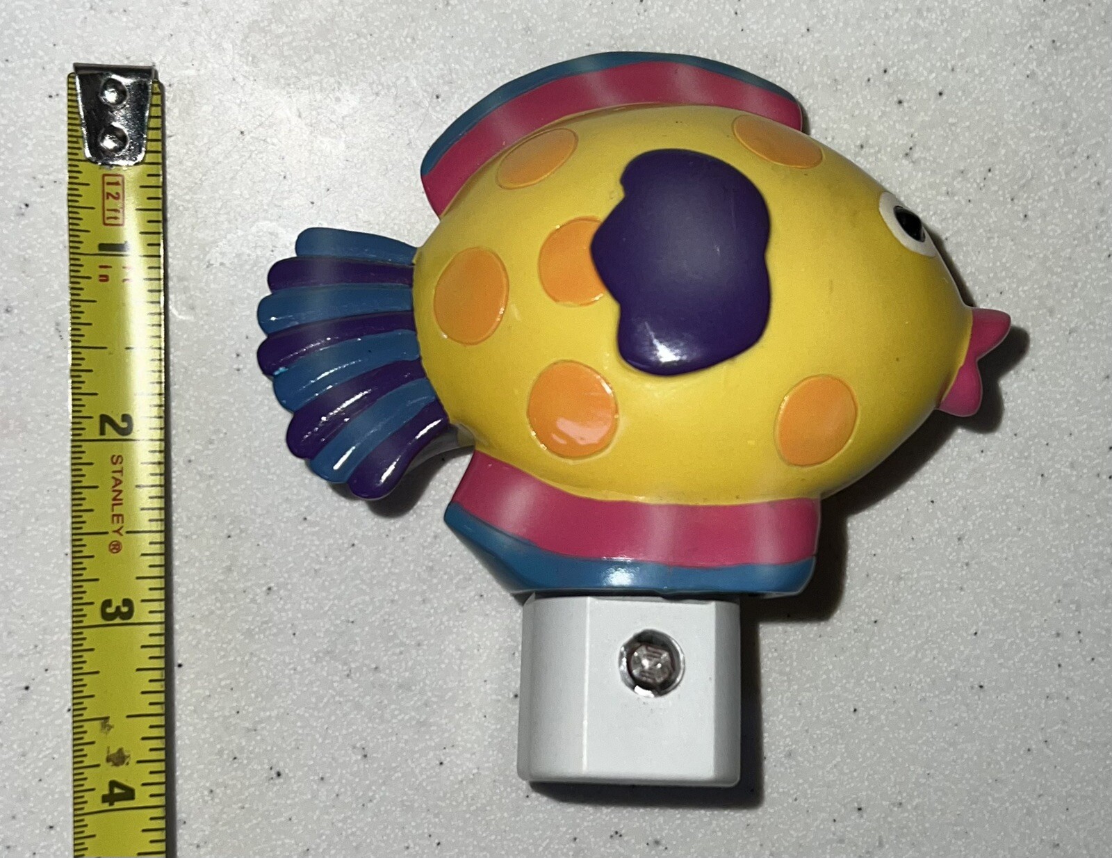 Tropical Fish PLUG IN Automatic Sensor Nightlight FRM13D