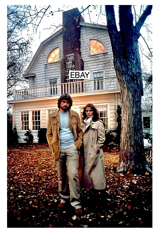 THE AMITYVILLE HORROR 1979 HORROR MOVIE PHOTO JAMES BROLIN MARGOT KIDDER HAUNTED