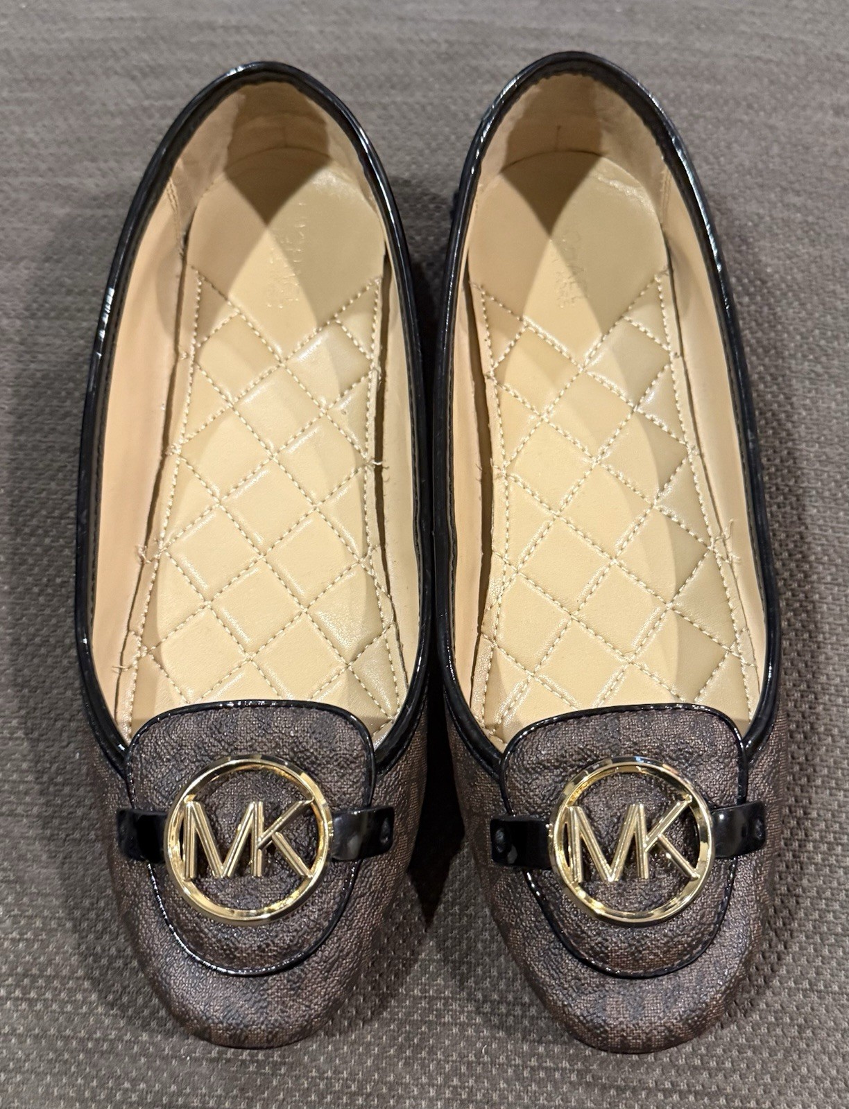 New MICHAEL KORS MK Lillie Signature Logo Moccasins Brown Gold Leather Size 8