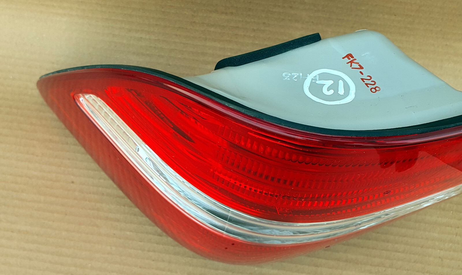 LEXUS LS430 2004-2006 Left Side Driver Side LED TAIL LIGHT Oem Jdm used
