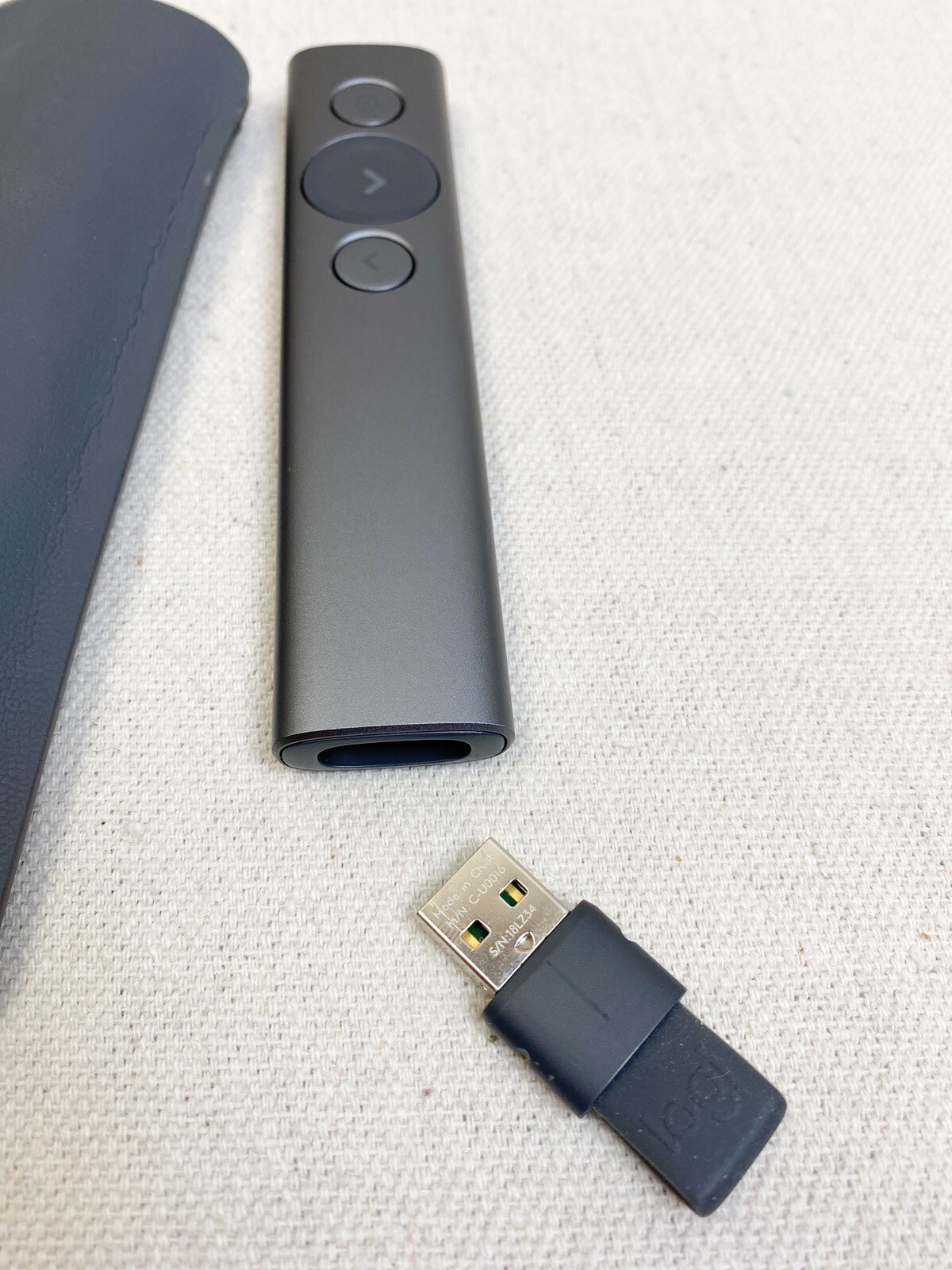 Logitech Spotlight 910-004654 Wireless Pointer Presentation Remote Controller