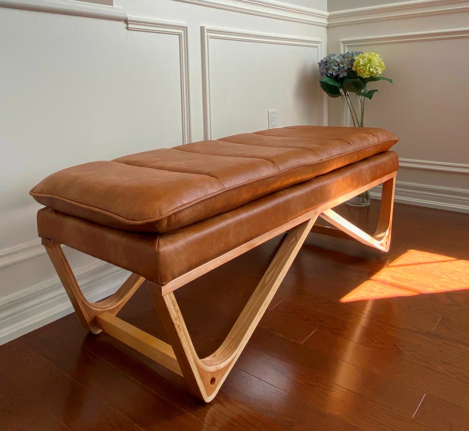 SEAT4U 48" Hendrick Distressed Brown PU Fabric Upholstered Wooden Bench