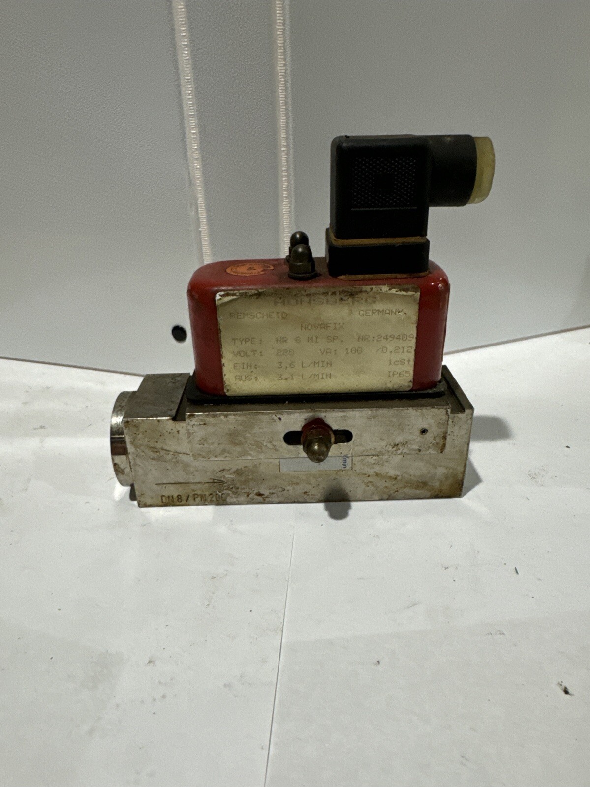 Honsberg Type HR 8 MI SP. Oil Flow Switch