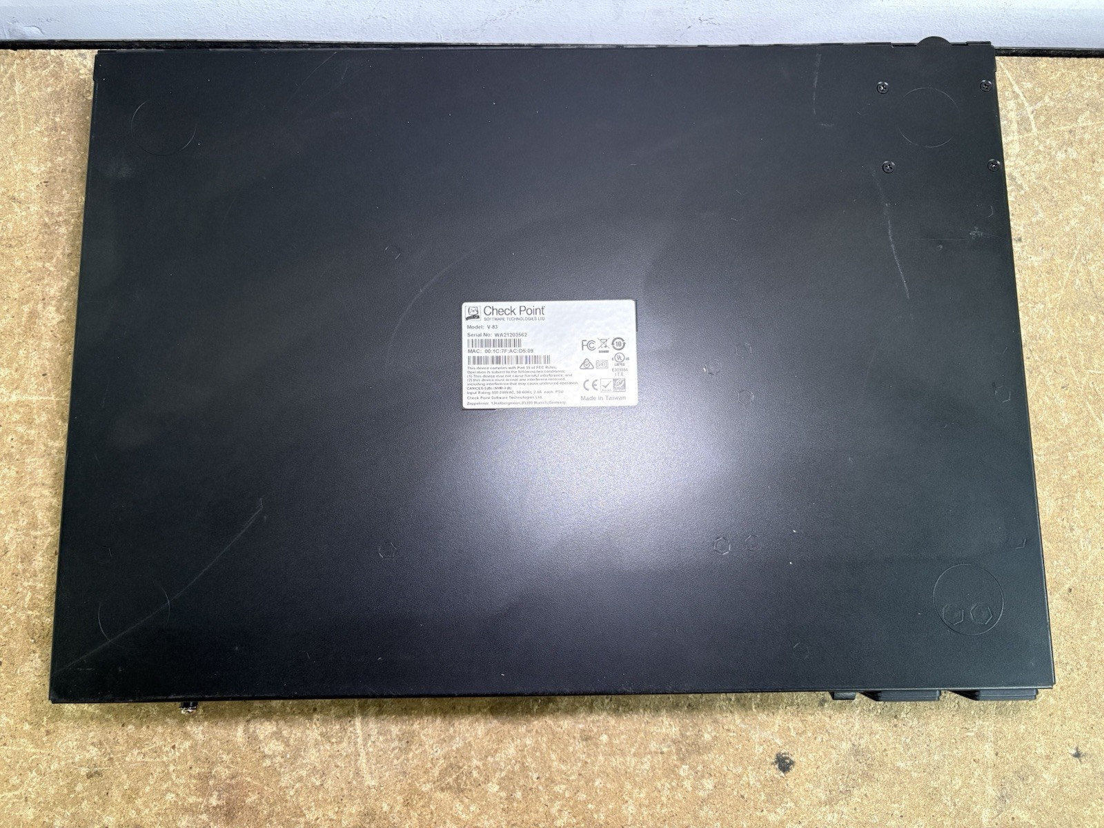 Check Point V-83 SG1800 Security Firewall Gateway Router