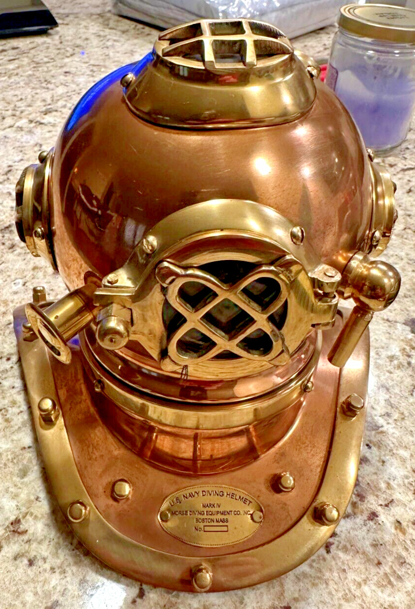 Collectors U.S.A Navy Diving Helmet, Beautiful, Very Rare, Mark IV, Morse Diving