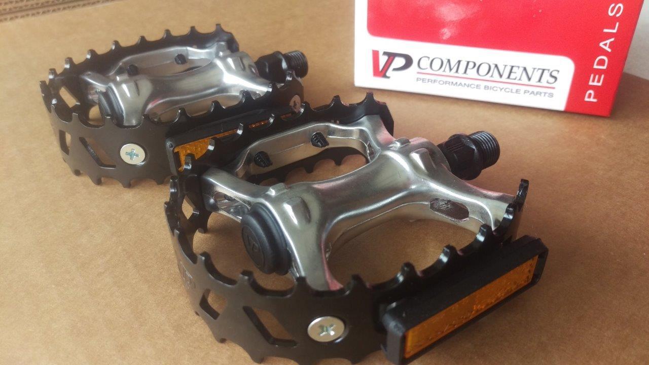 VP Components Old School BMX BEAR TRAP Pedals 9/16" BLACK *for 3-piece Cranks*