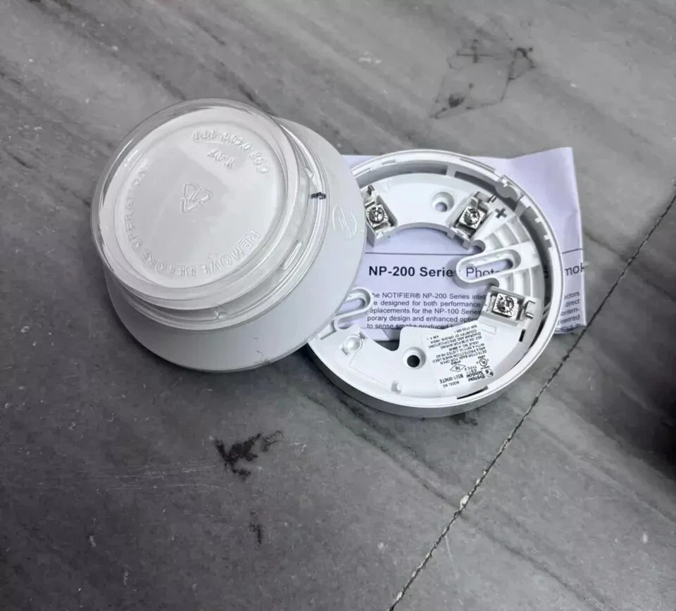 NOTIFIER NP-200 ADDRESSABLE PHOTOELECTRIC SMOKE DETECTOR