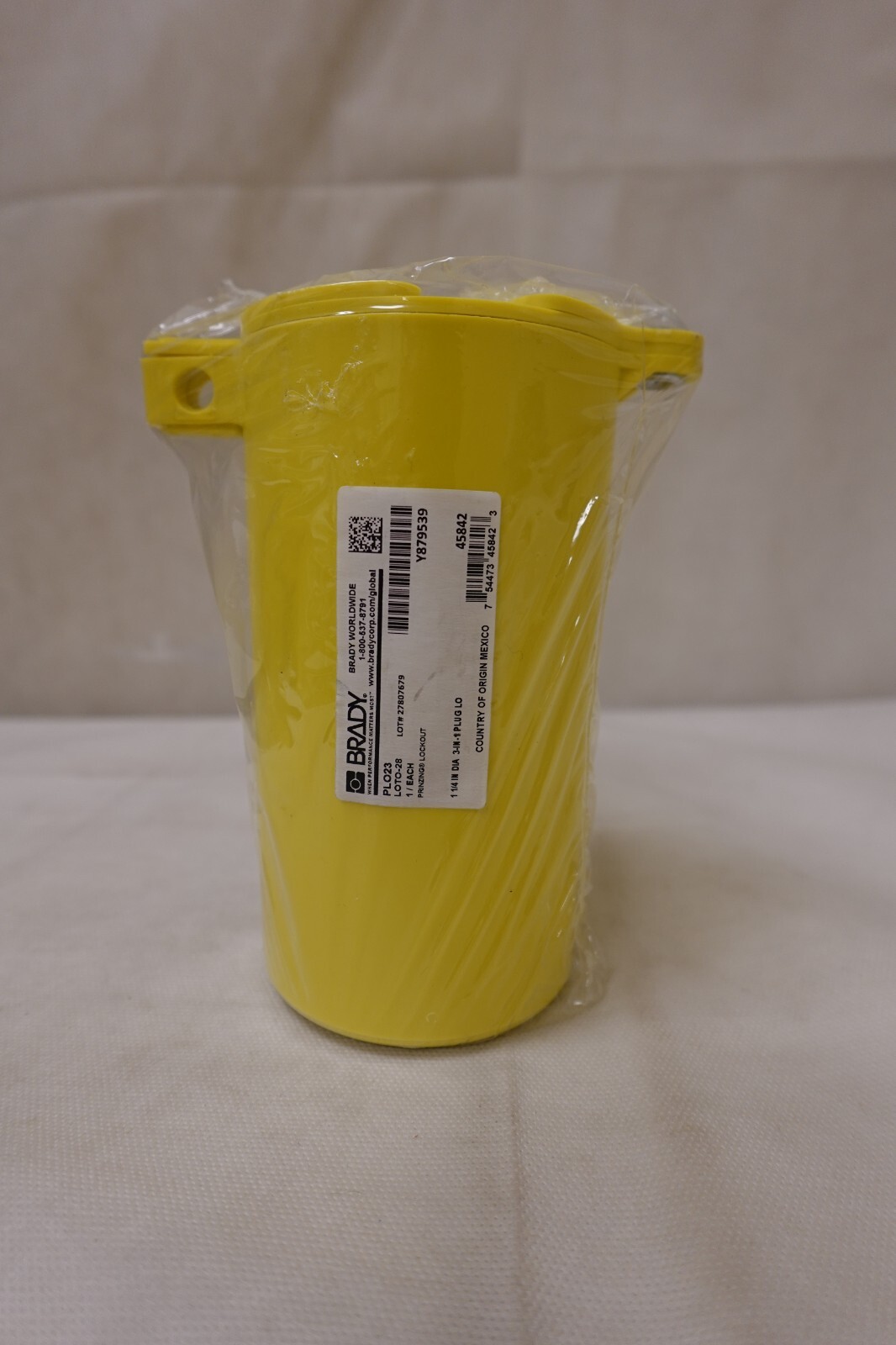 Brady Prinzing Plug Lockout Yellow 1-1/4" Dia PL023 Assembly 3 In 1 Device