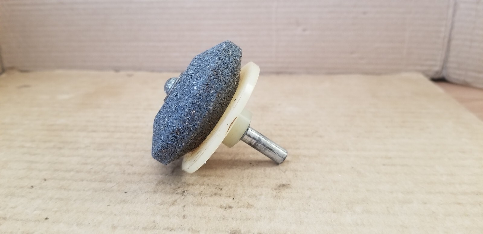 Lawnmower blade Drill attachment Sharpening stone , VGC
