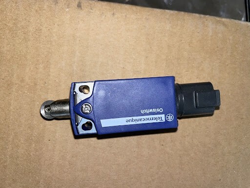 Telemacanique Sensor XCKP2102D44