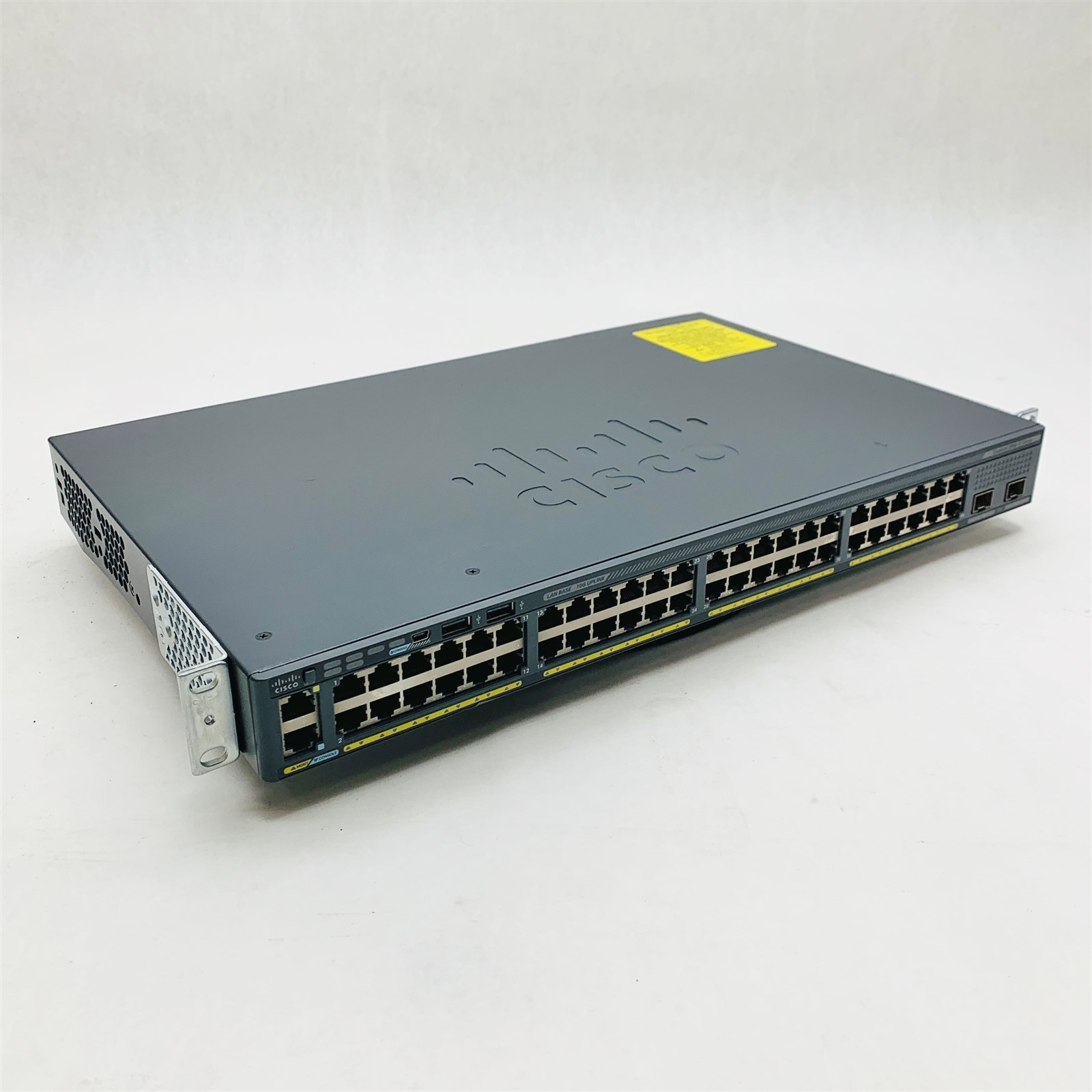 Cisco 2960X WS-C2960X-48TD-L 48-Port SFP+ Gigabit Network Switch w/C2960X-Stack