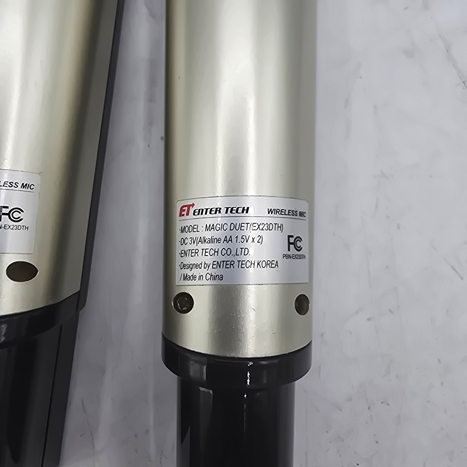 Magic Sing ET23KH Karaoke Wireless Microphone Mic Pair Tested Works