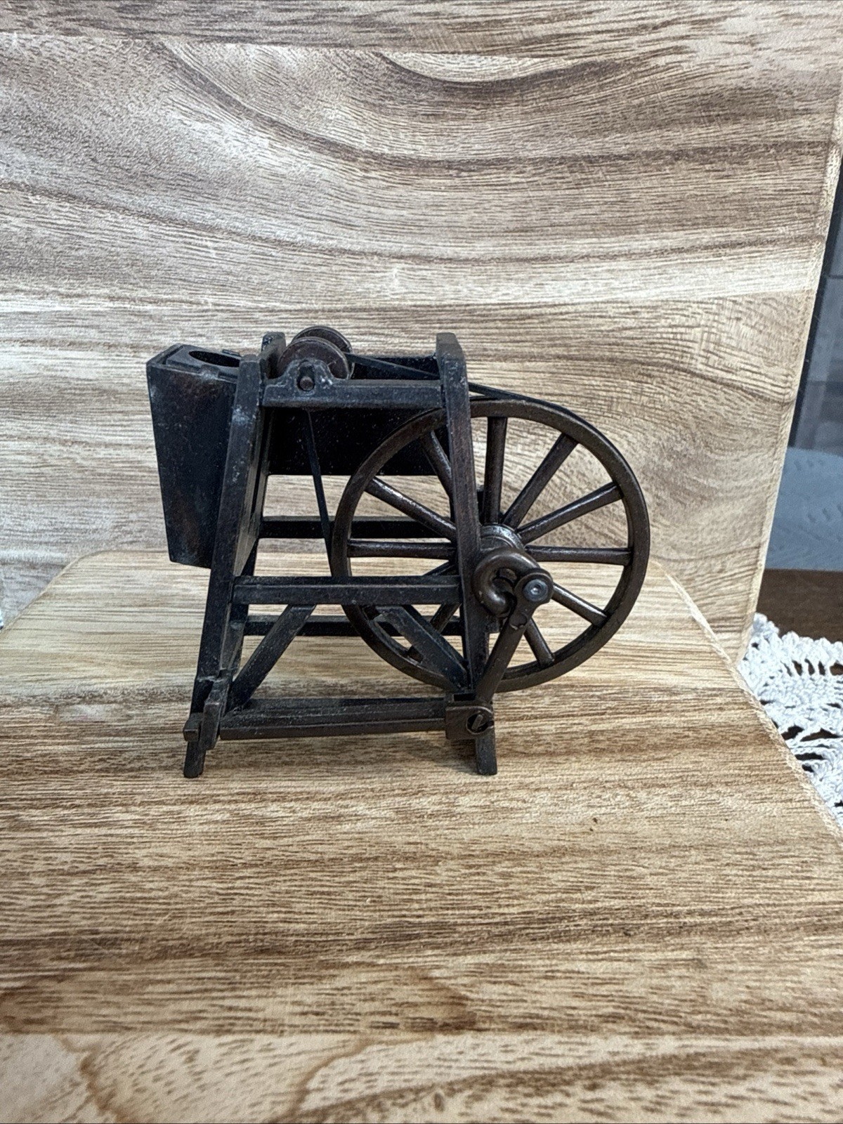 Metal Die Cast Spinning Corn Sheller Miniature Vintage Pencil Sharpener 2.5” X 3