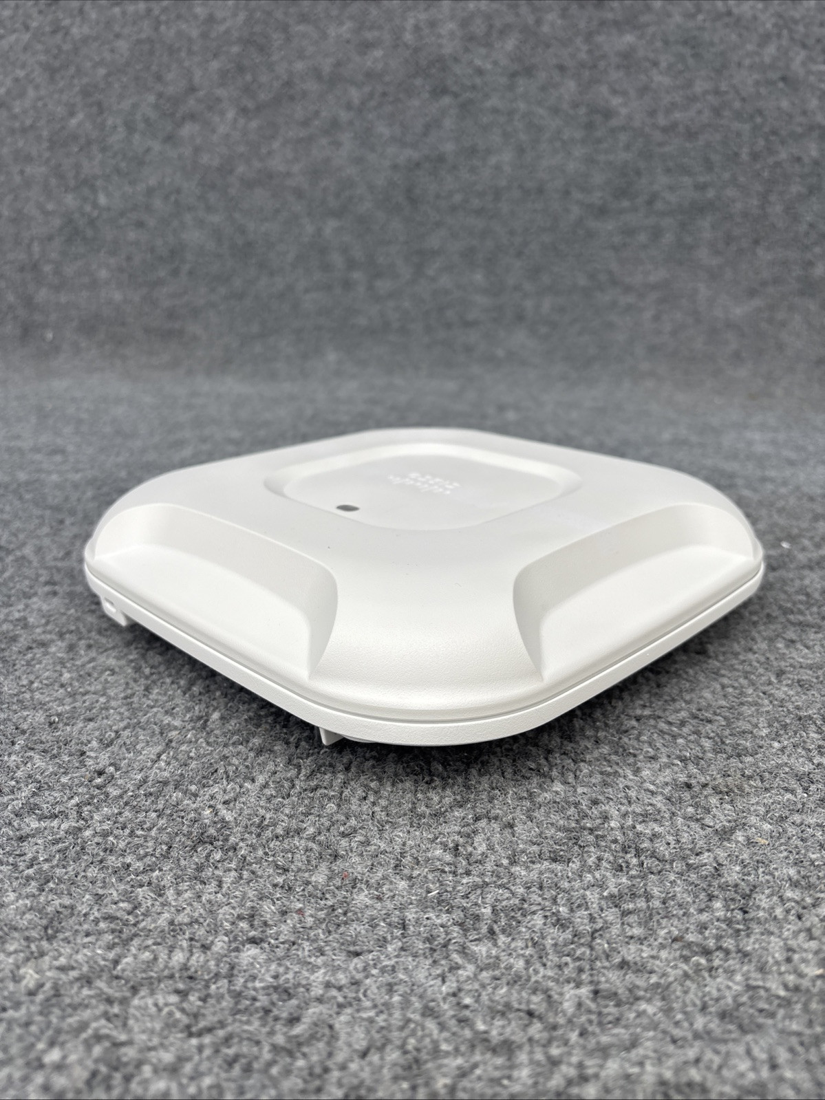 Cisco Aironet 3702i AIR-CAP3702I-A-K9 1300Mbps Wireless Access Point White Used