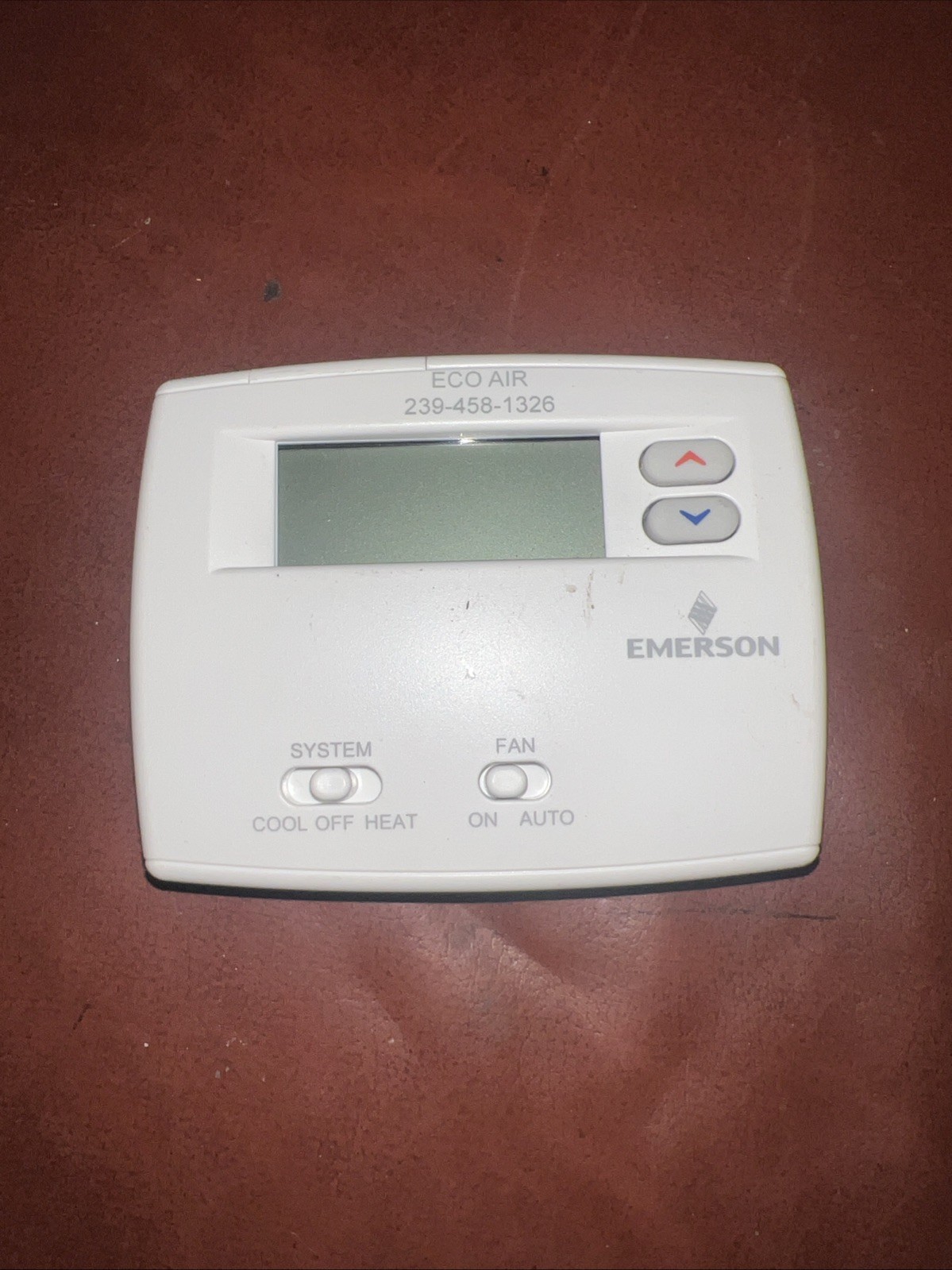 Emerson Wall Thermostat Heat/Cool Heat Pump Non Programmable See Desc