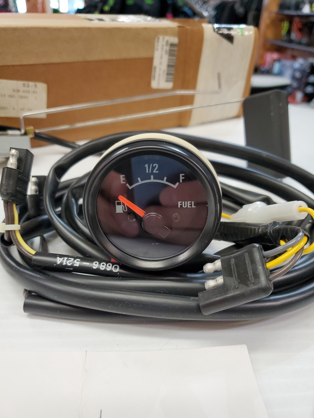 NOS OEM ARCTIC CAT FUEL GAUGE KIT 1639-678 ARTIC 2000-2004 ZR ZL 12/13 GAL CARB