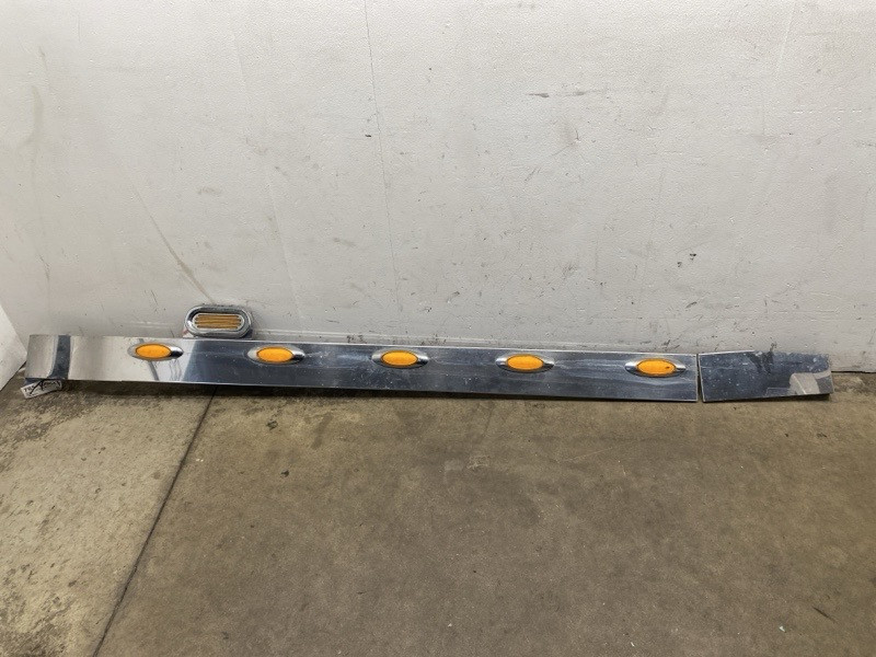2007 Peterbilt 387 Cab Exterior Trim Panel (785-10964)