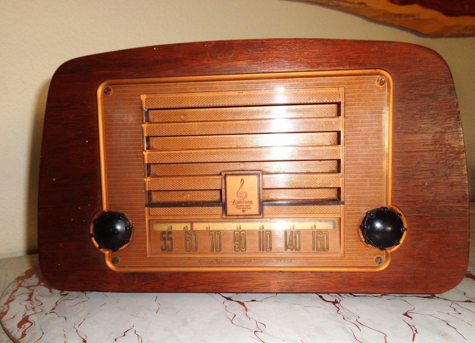 Antique 1946 Small Wood Case Emerson Radio, Serviced