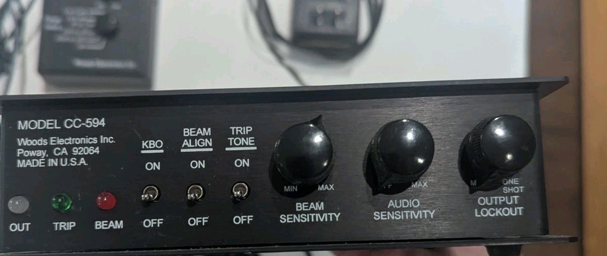 WOODS ELECTRONICS SHUTTER-BEAM & OPTIONAL WOODS ADDjust A Sec VARIABLE DELAY