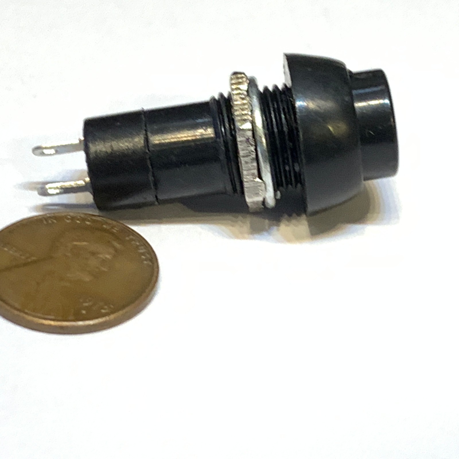 2 Pieces Black Latching PUSH BUTTON SWITCH DC 6A N/O normally open on/off C30
