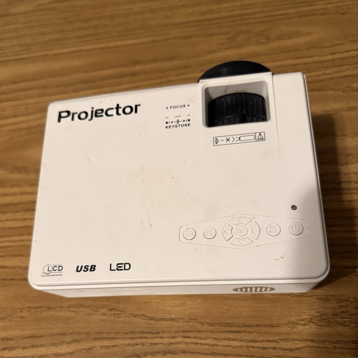 YG300 White LCD LED Mini Projector, USB, Built-In Speakers, 1080p Support