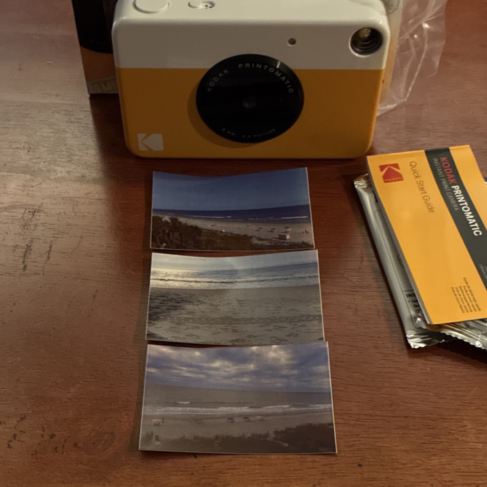 Kodak Printomatic Instant Print Camera Yellow White
