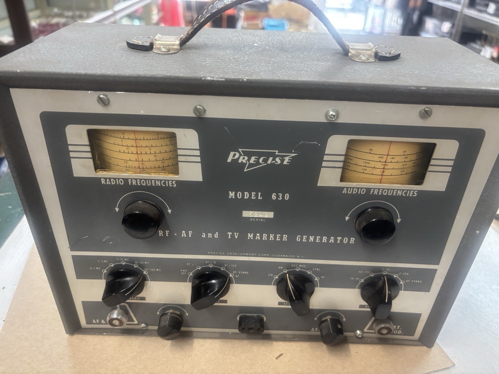 Precise Model 630 RF- AF TV Marker & Bar Generator TESTED - READ