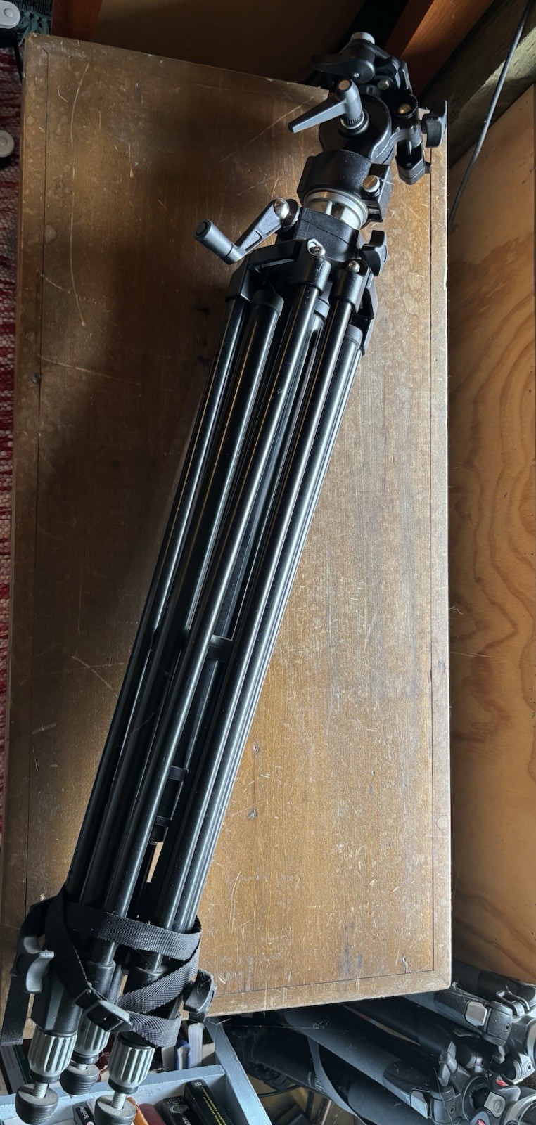 Manfrotto 3246 With 3063 Head