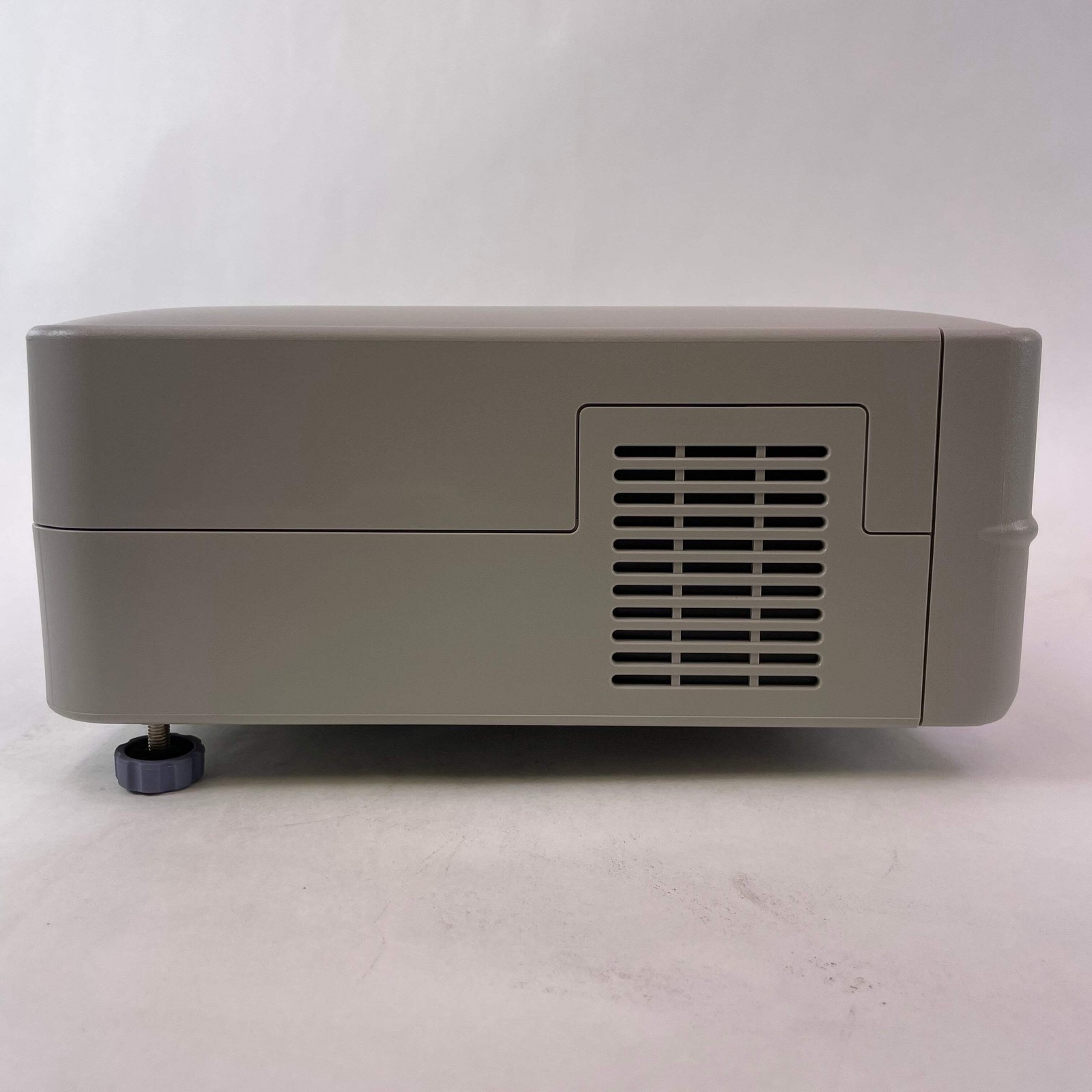 Sharp Notevision PG-B10S LCD Portable Projector