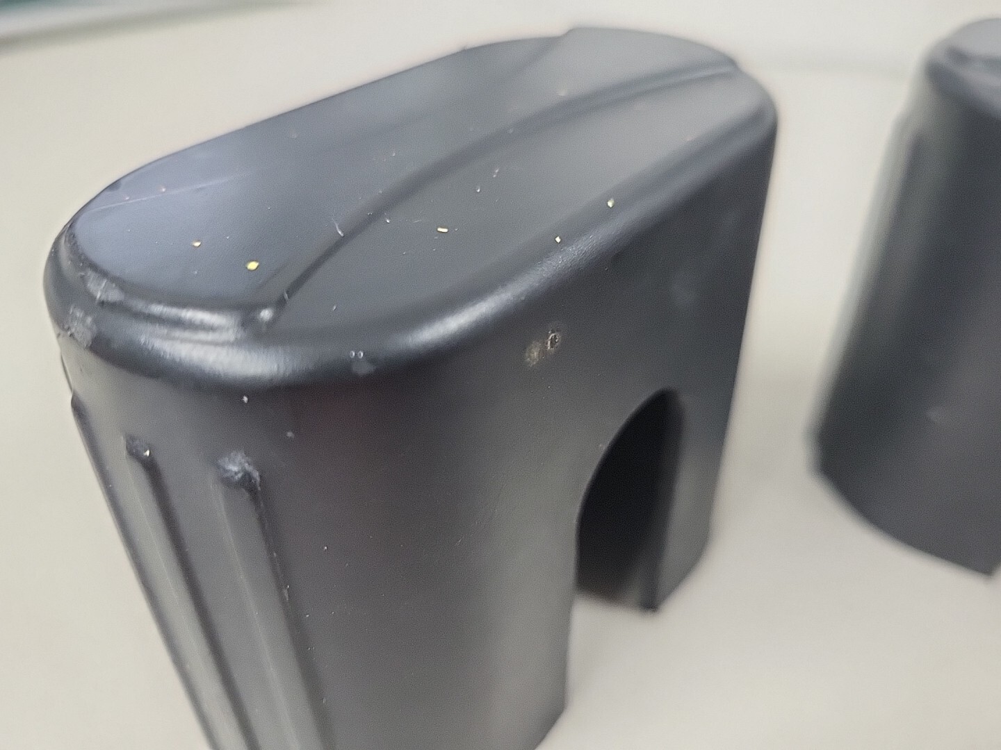 Champion C84e Elliptical Plastic Caps (27E)