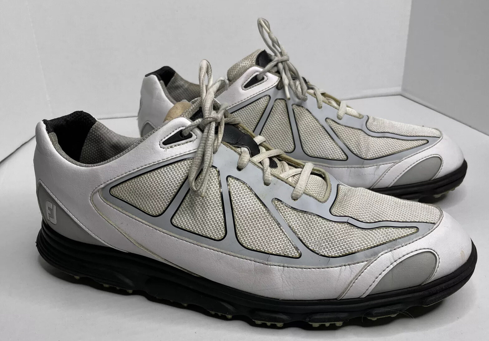 FootJoy 11.5 Medium SUPERLITES Men Golf Shoes 58001-White