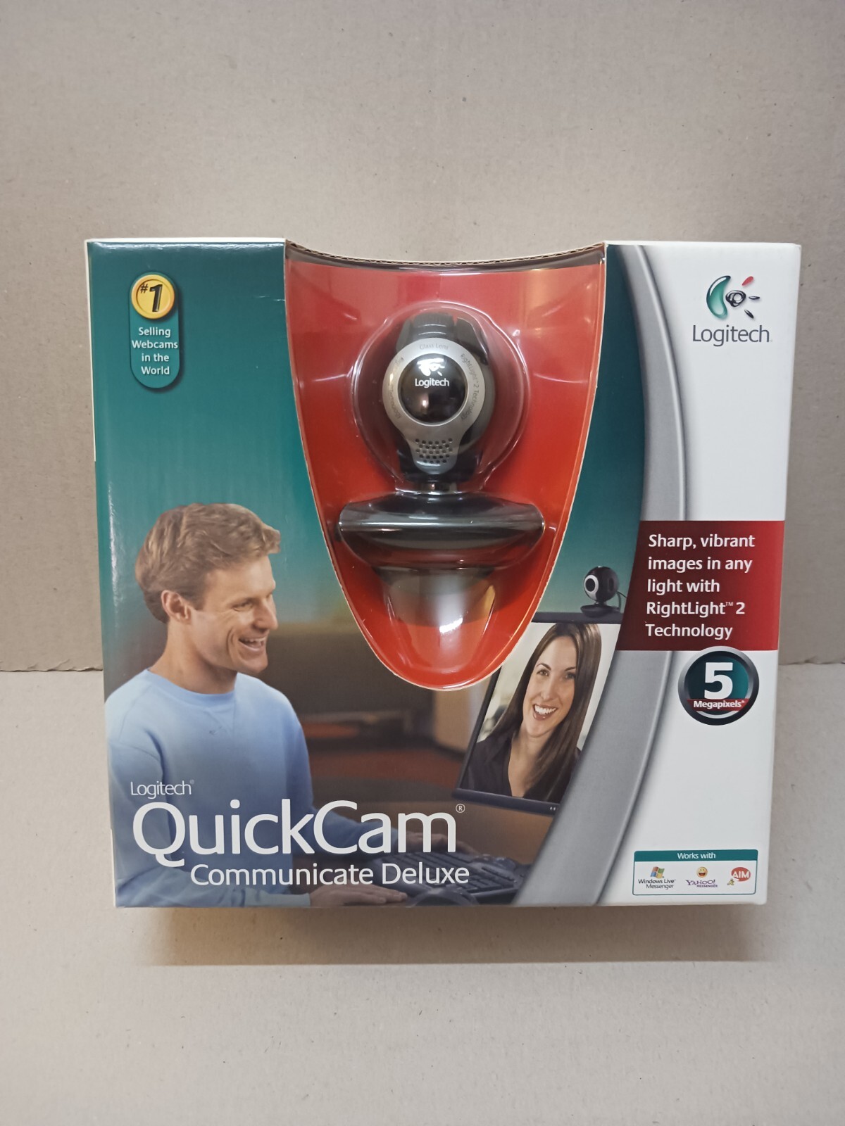 Quick Cam Logitech Communicate Deluxe 961465-0403 NIB Webcam "Free Shipping"