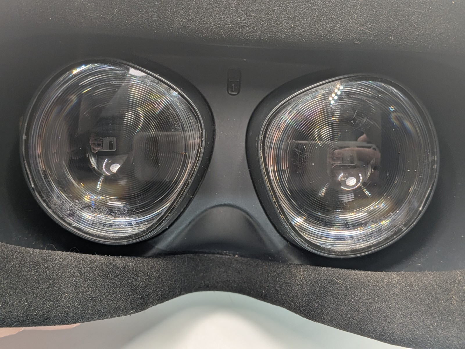Meta Oculus Quest 2 64GB-VR Headset Only No Controllers w/Charge Cable Tested