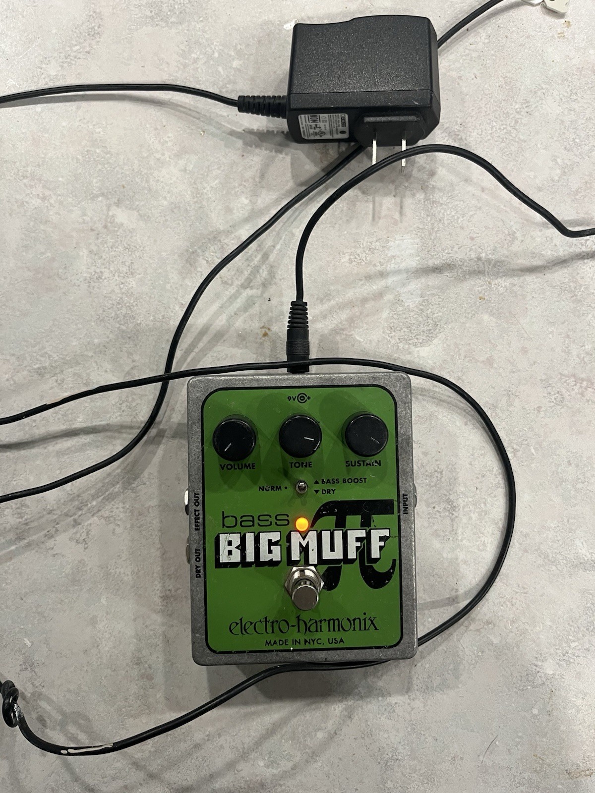 Electro-Harmonix - Bass Big Muff Pi - NYC - Distortion Fuzz Guitar Effects Pedal