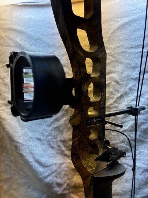 Mission by Mathews Riot Compound Bow