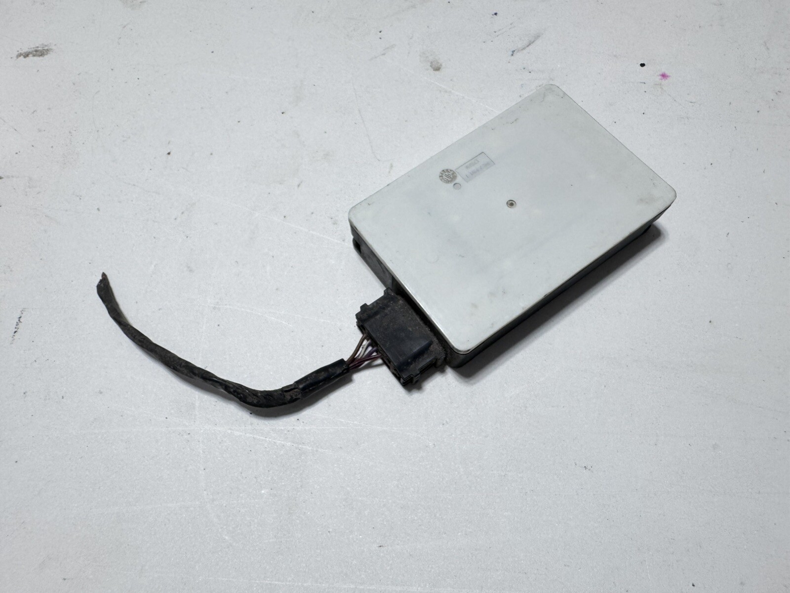 2011-2013 CHRYSLER DODGE JEEP BLIND SPOT DETECTION RADAR SENSOR 56038942AA OEM