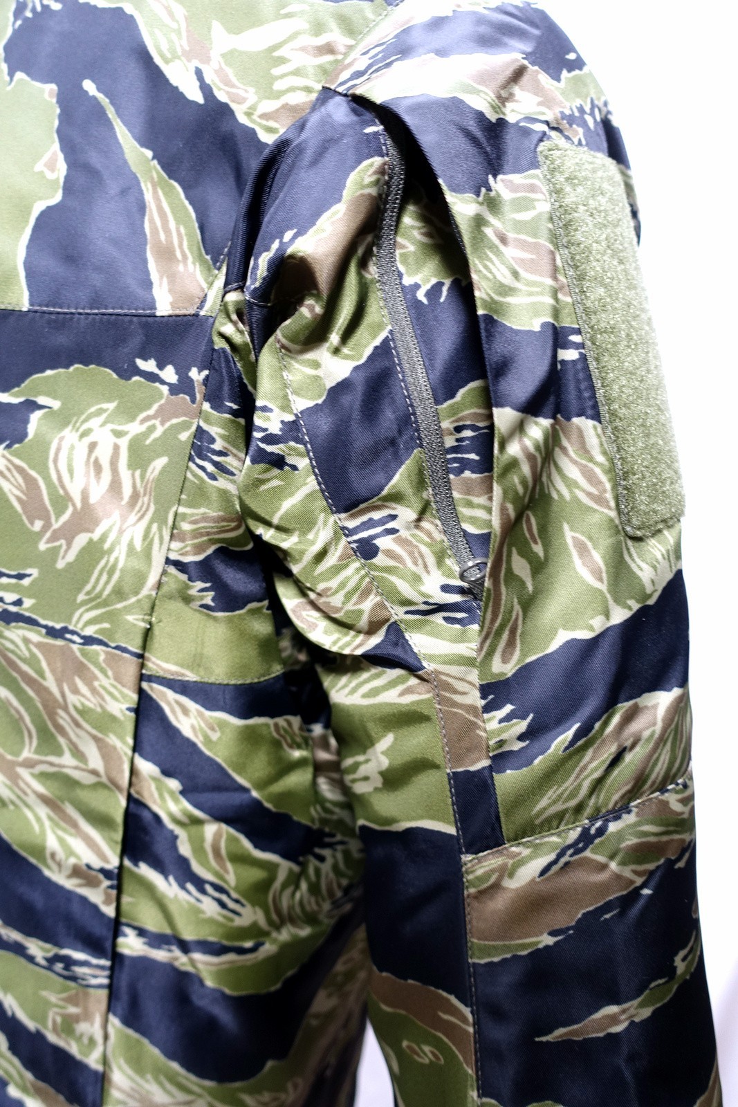 nylon Tactical thermo Jacket，camouflage JWD tiger stripe